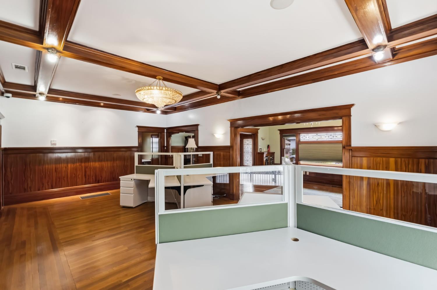 807 N Van Ness Ave, Fresno, CA 93728