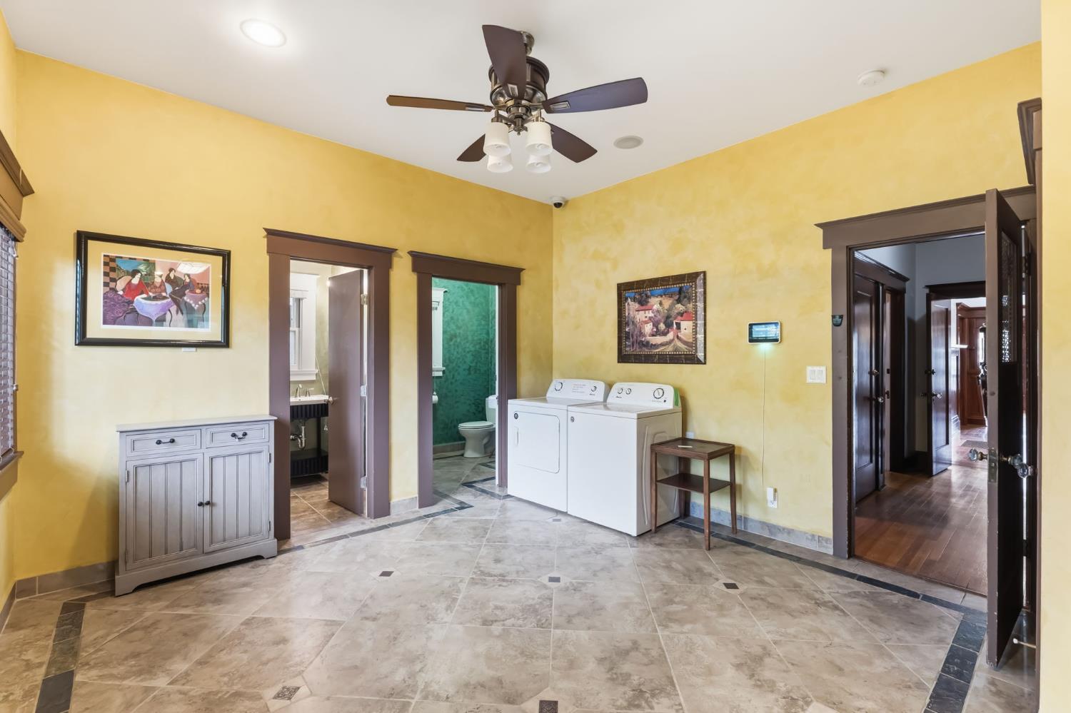 807 N Van Ness Ave, Fresno, CA 93728