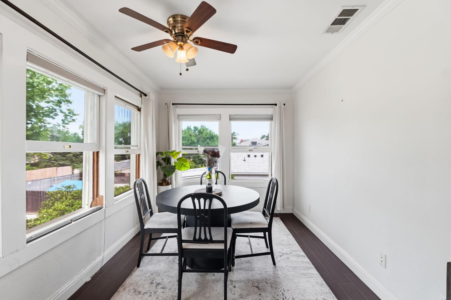 807 N Van Ness Ave, Fresno, CA 93728