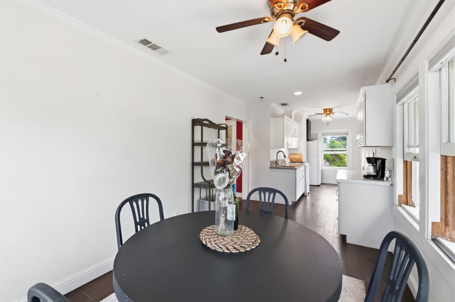 807 N Van Ness Ave, Fresno, CA 93728