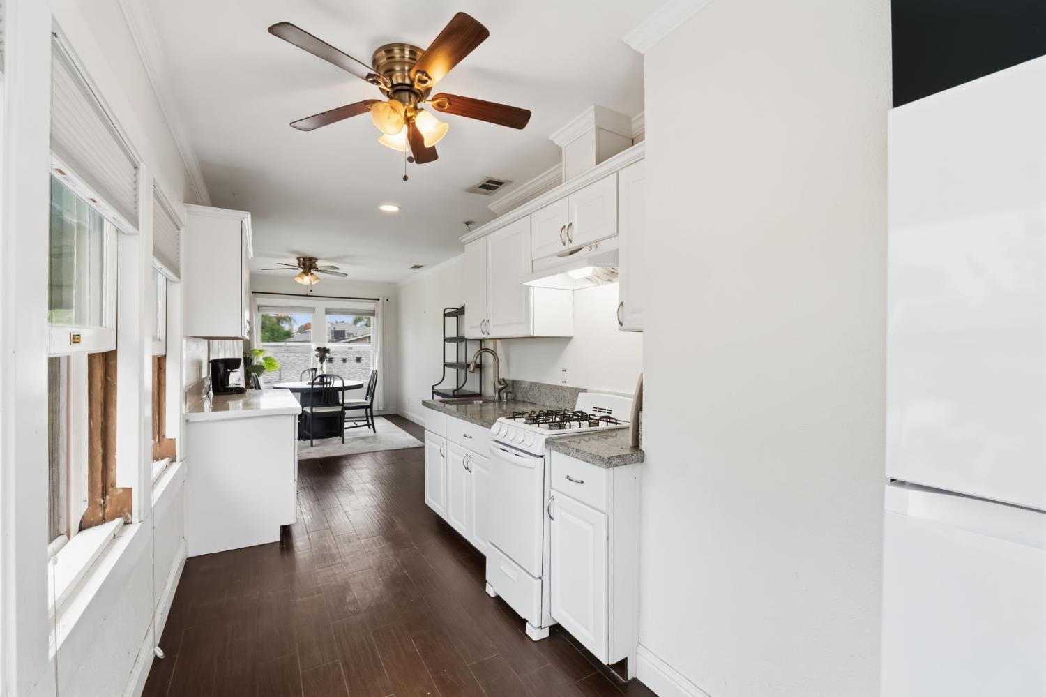 807 N Van Ness Ave, Fresno, CA 93728
