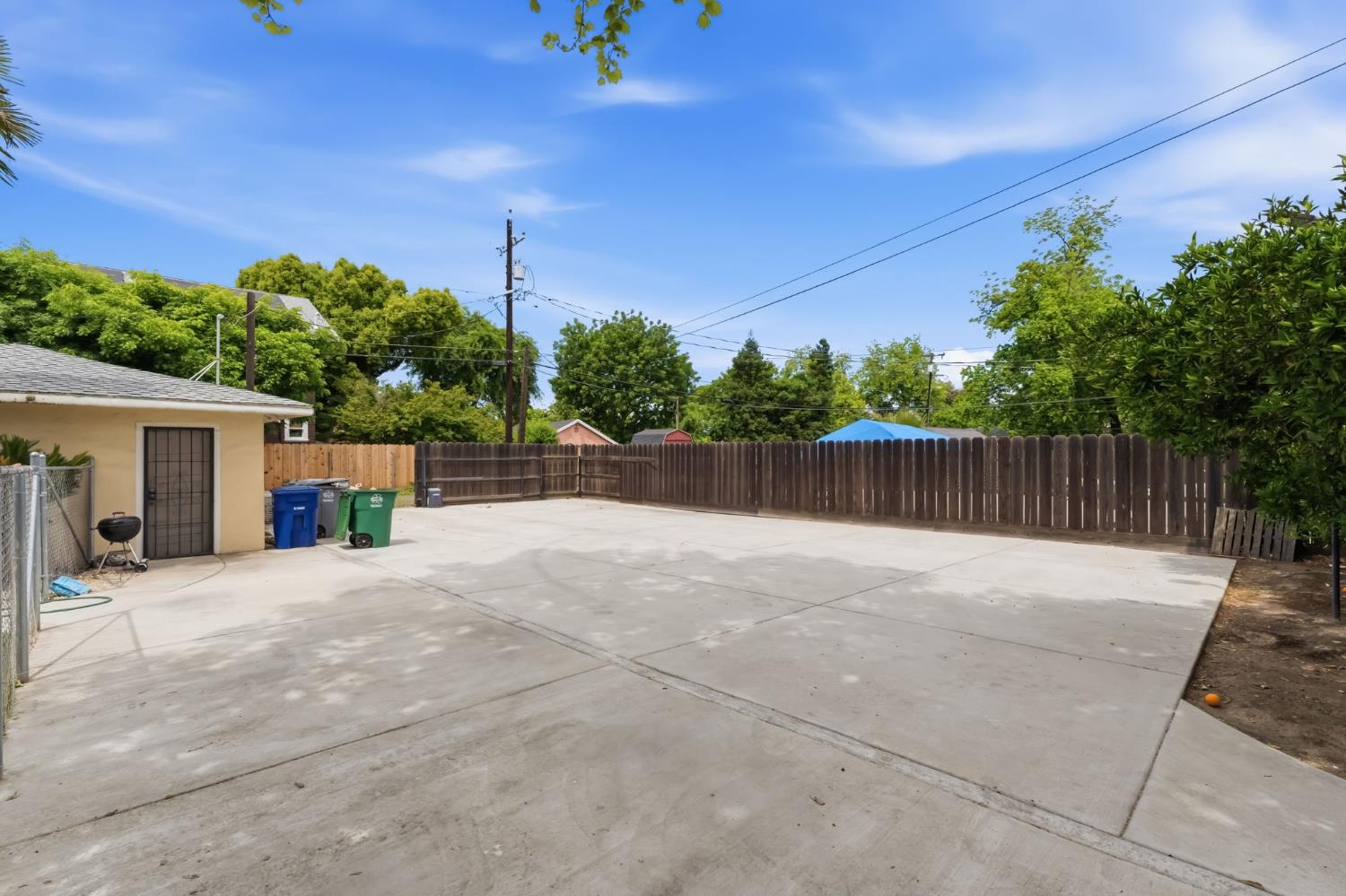 807 N Van Ness Ave, Fresno, CA 93728