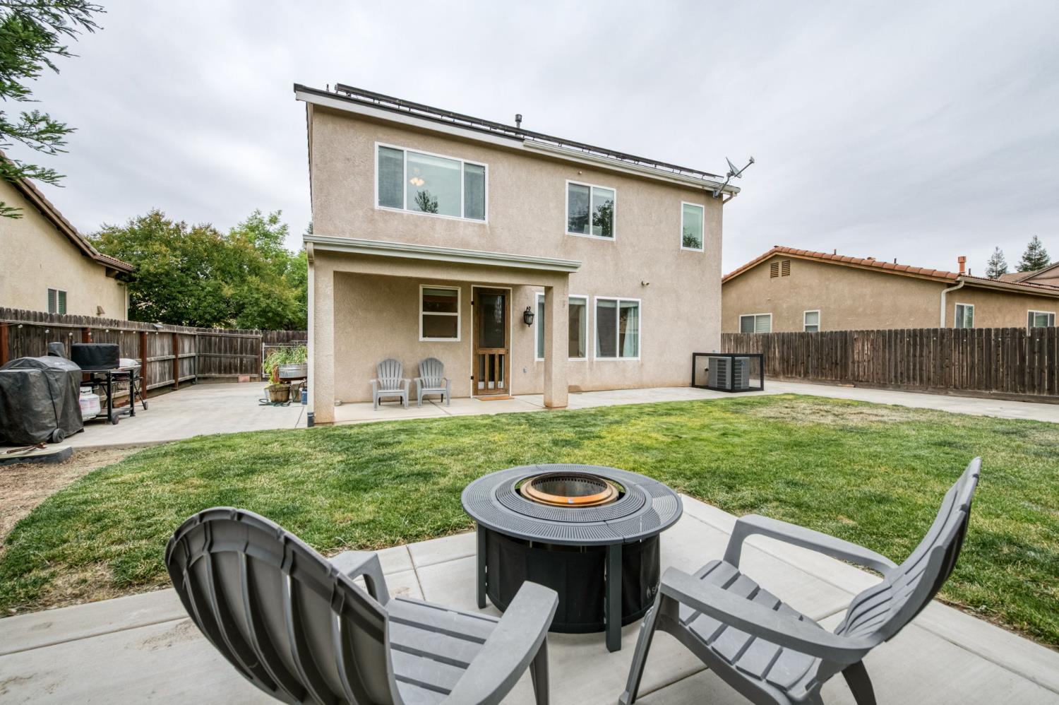 7371 E Fedora Ave, Fresno, CA 93737