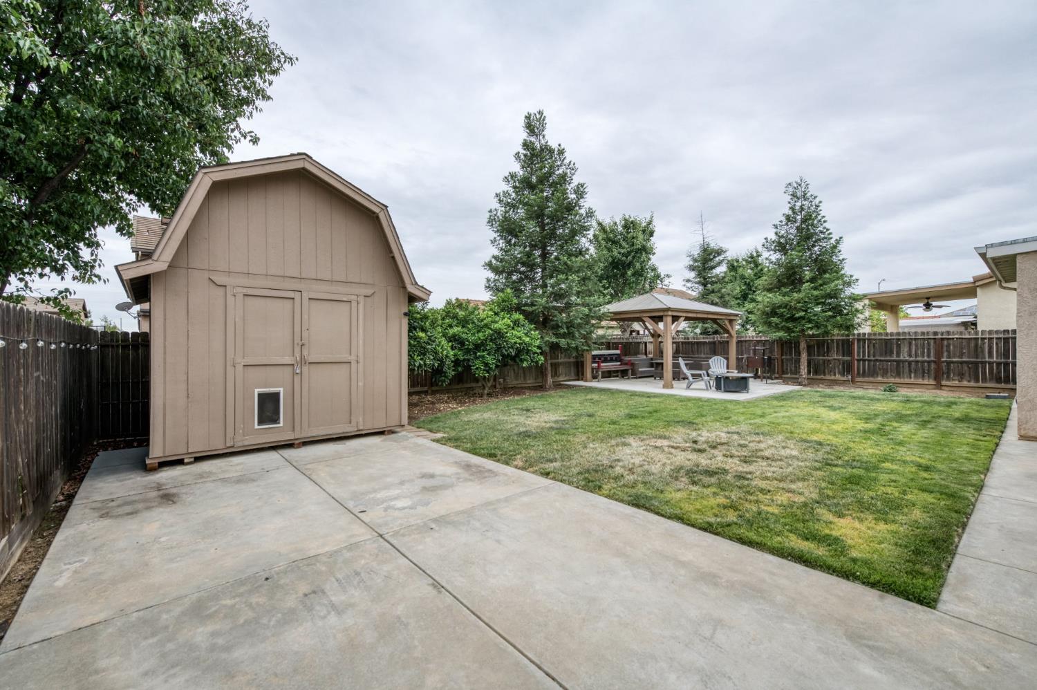 7371 E Fedora Ave, Fresno, CA 93737