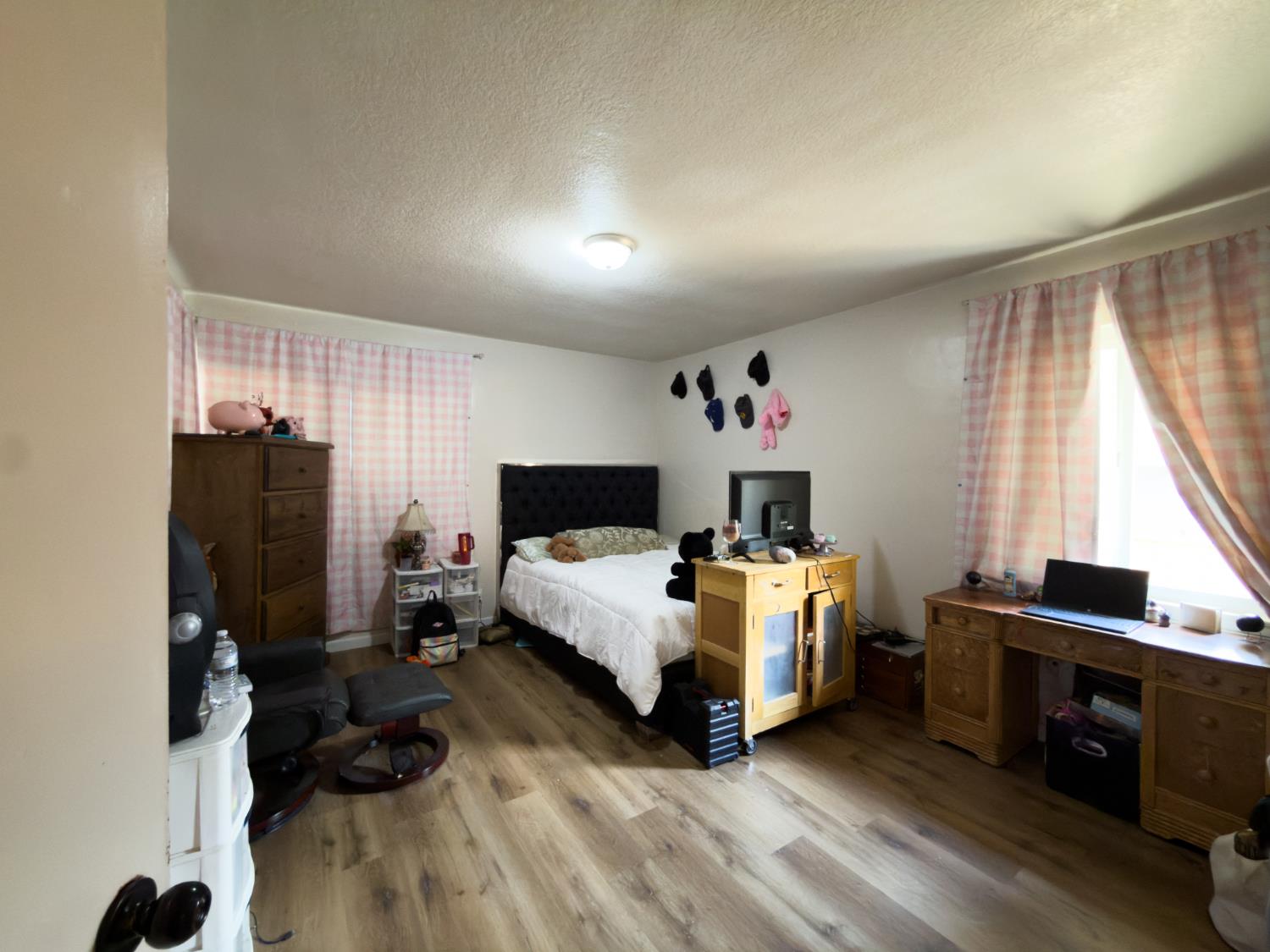 34 E McKinley Ave, Fresno, CA 93728