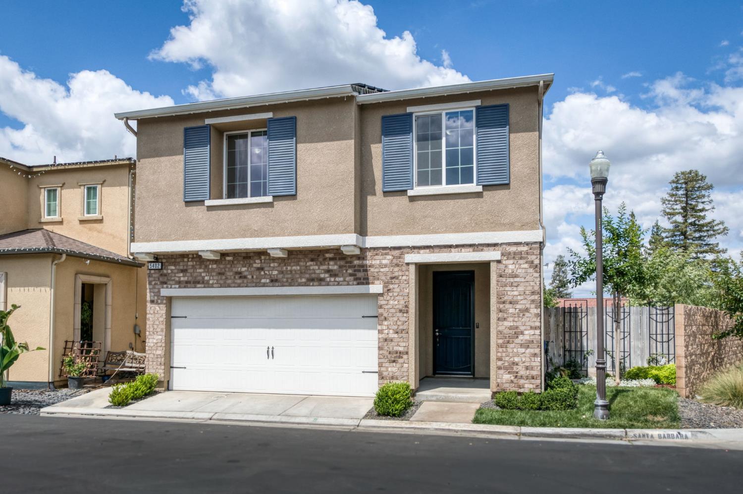 5402 W Santa Barbara, Fresno, CA 93722