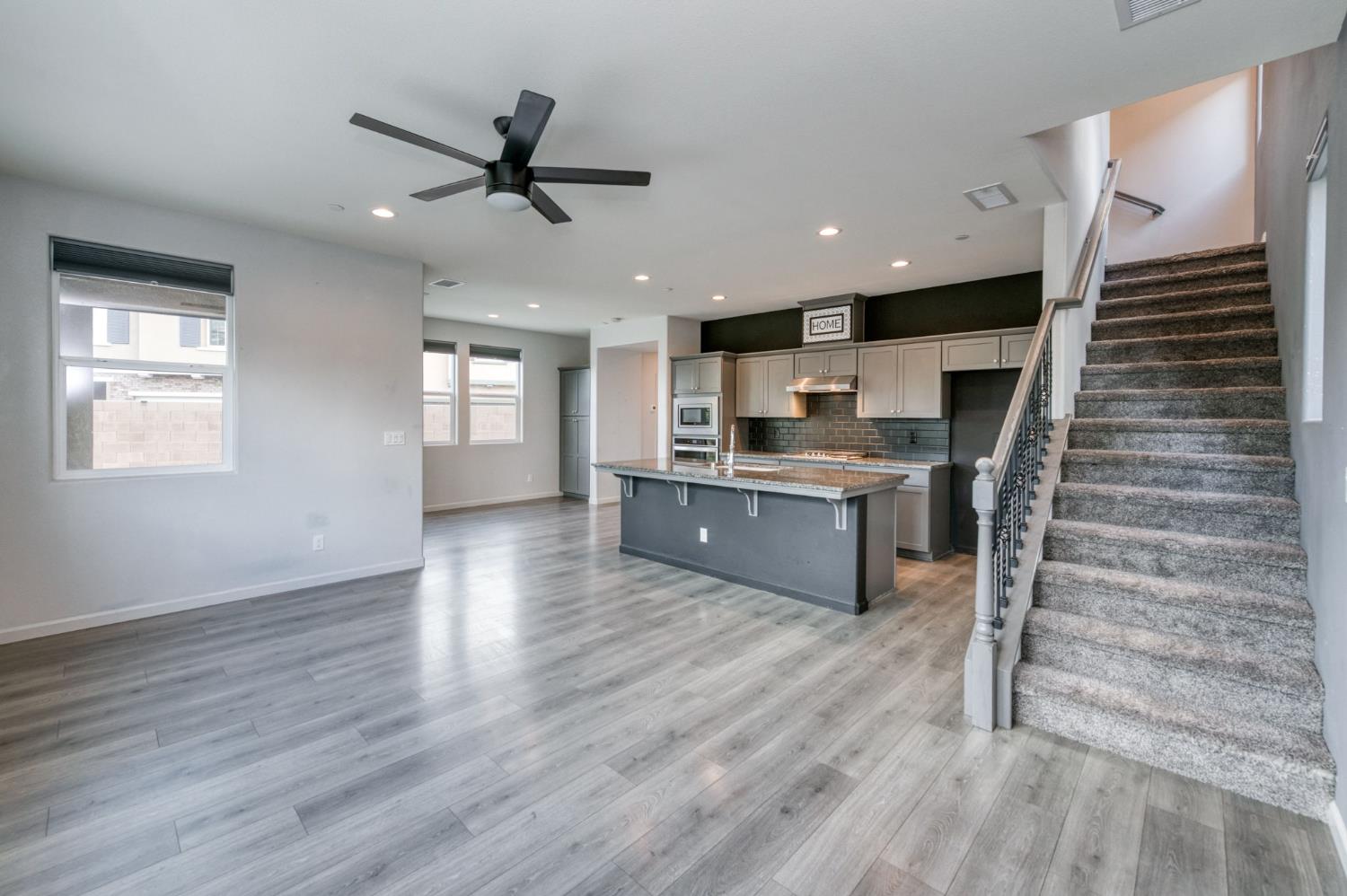 5402 W Santa Barbara, Fresno, CA 93722