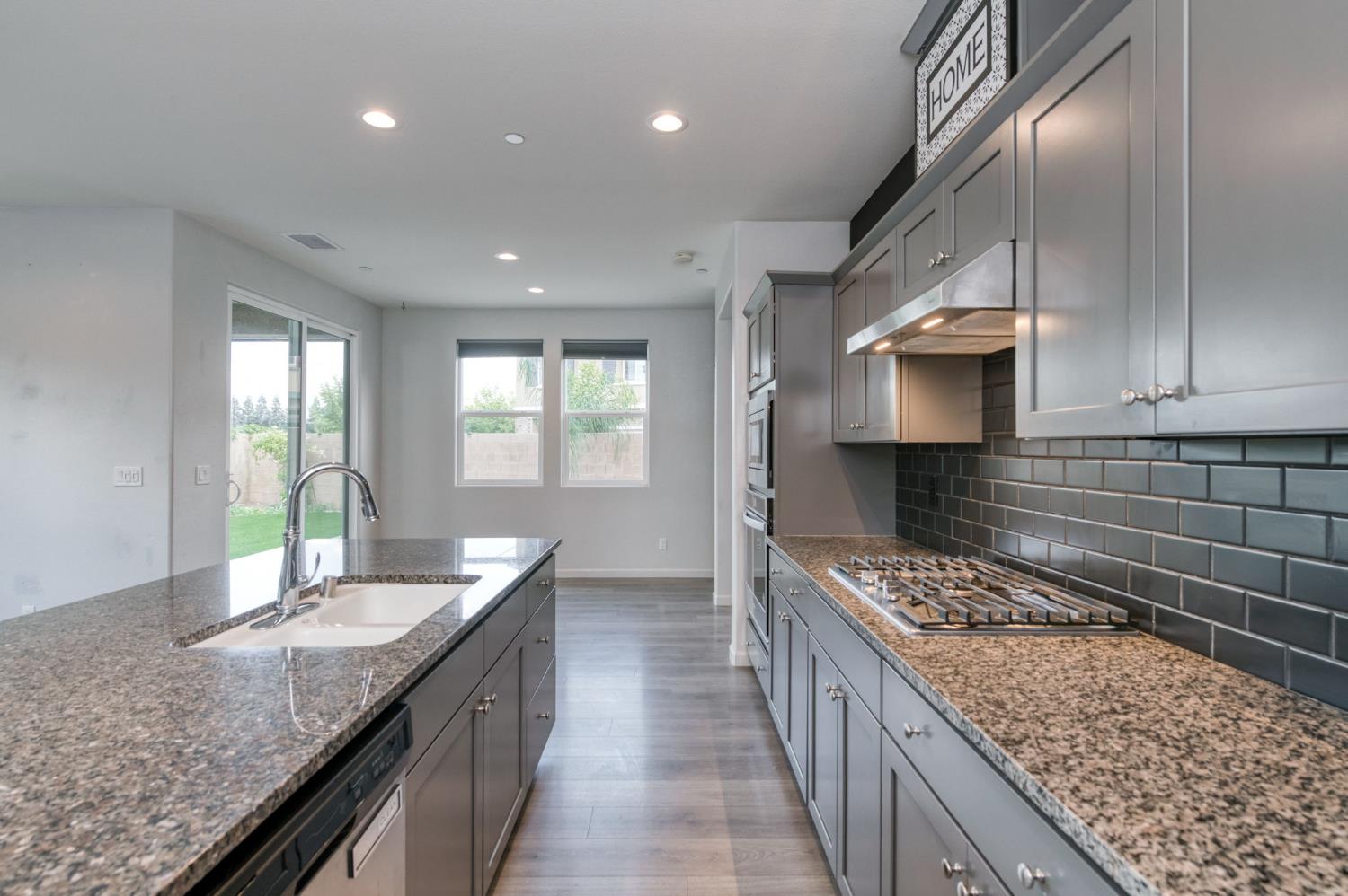 5402 W Santa Barbara, Fresno, CA 93722
