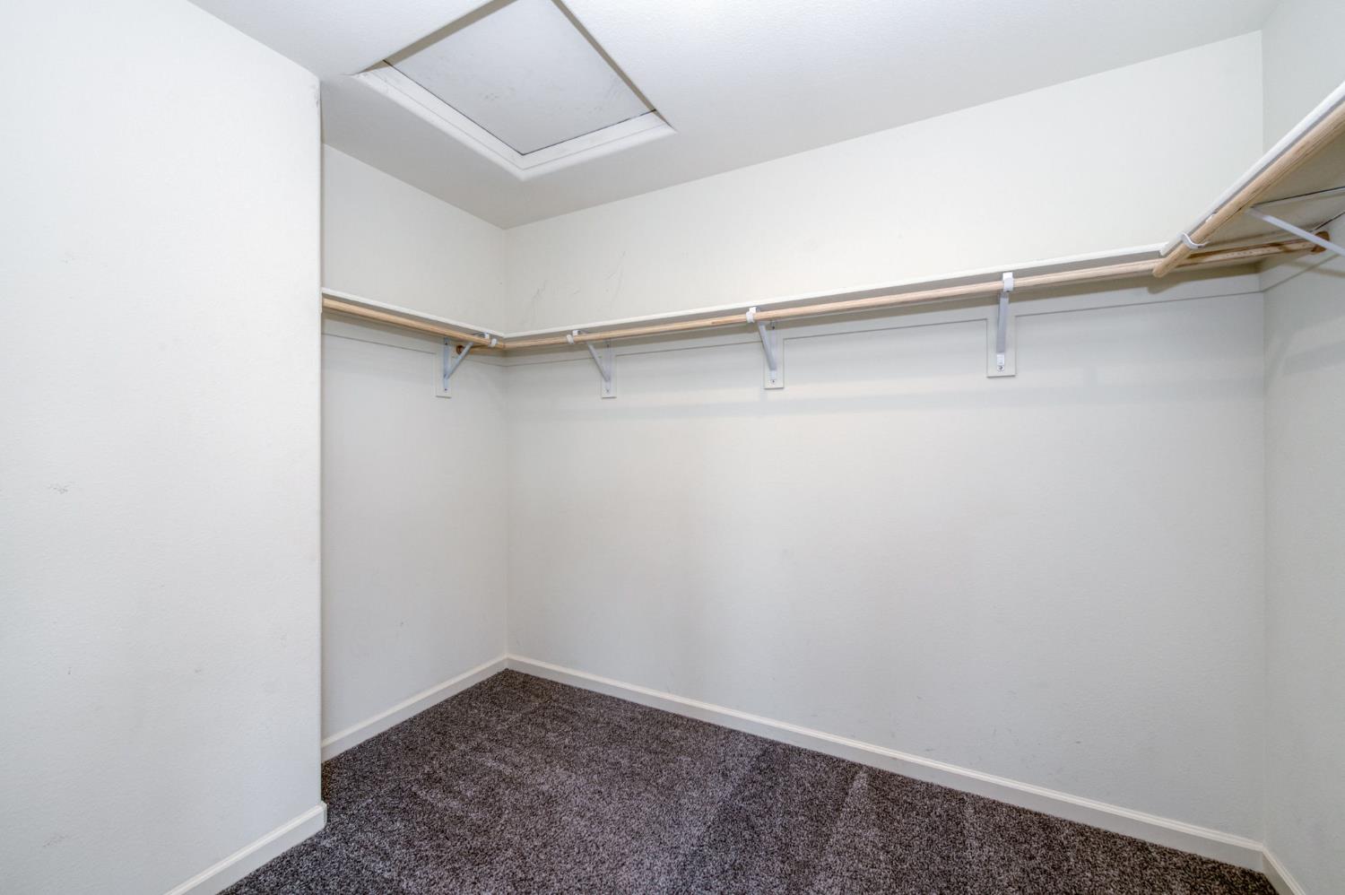 5402 W Santa Barbara, Fresno, CA 93722
