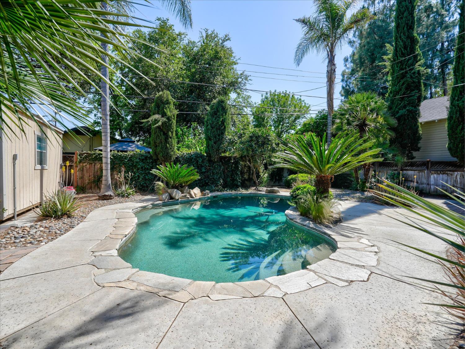 702 E Peralta Way, Fresno, CA 93704