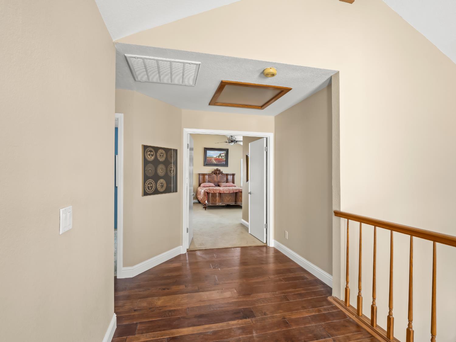 859 E Catalina Circle, Fresno, CA 93730
