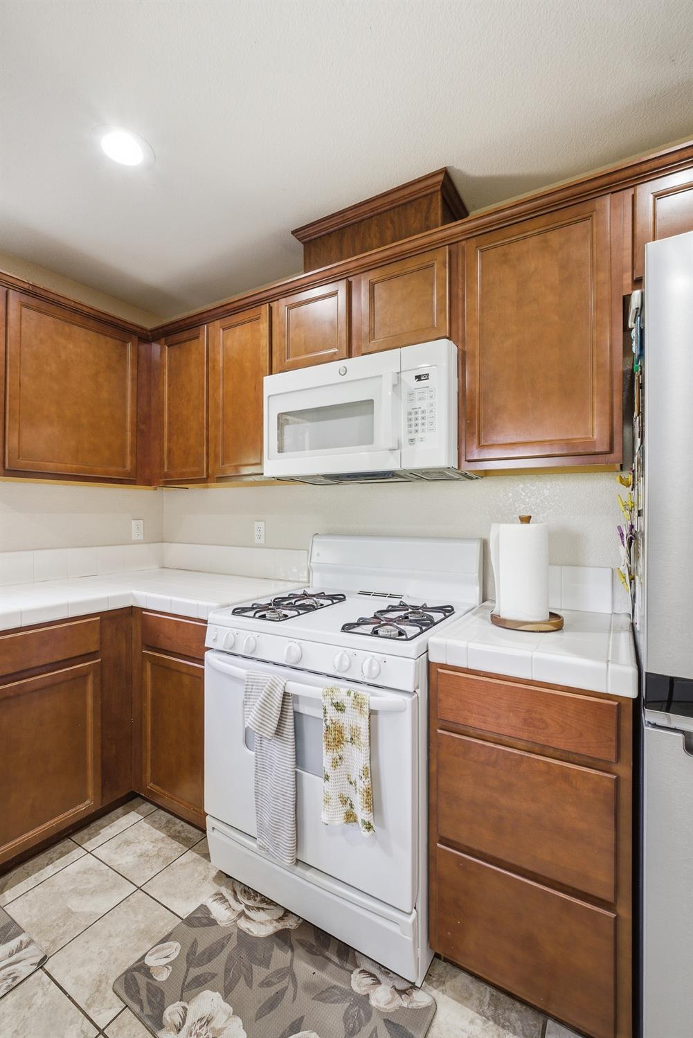 5559 E Truman Ave, Fresno, CA 93727
