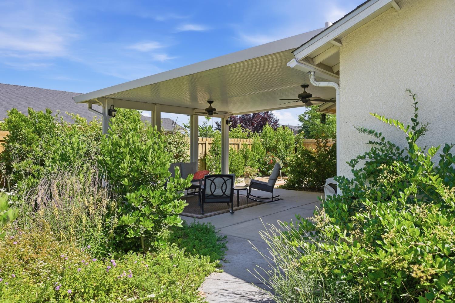 5559 E Truman Ave, Fresno, CA 93727