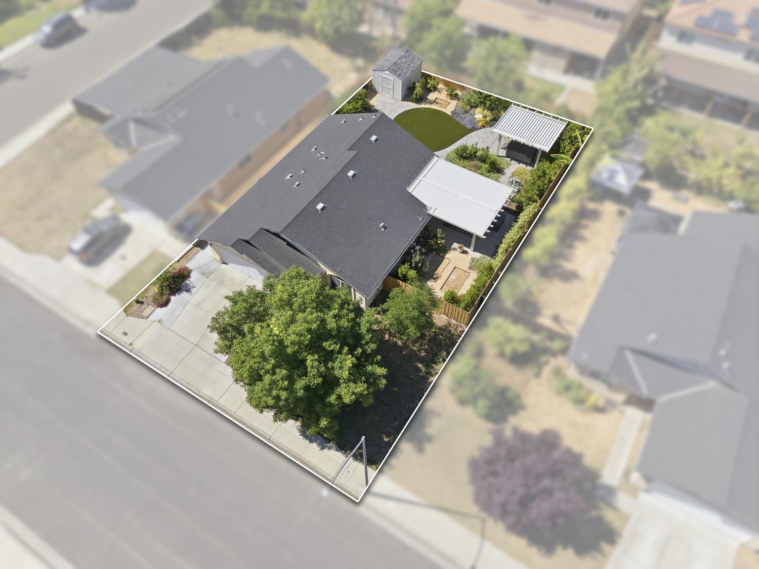 5559 E Truman Ave, Fresno, CA 93727