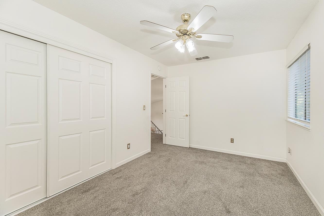 837 E Buckhill Rd, Fresno, CA 93720