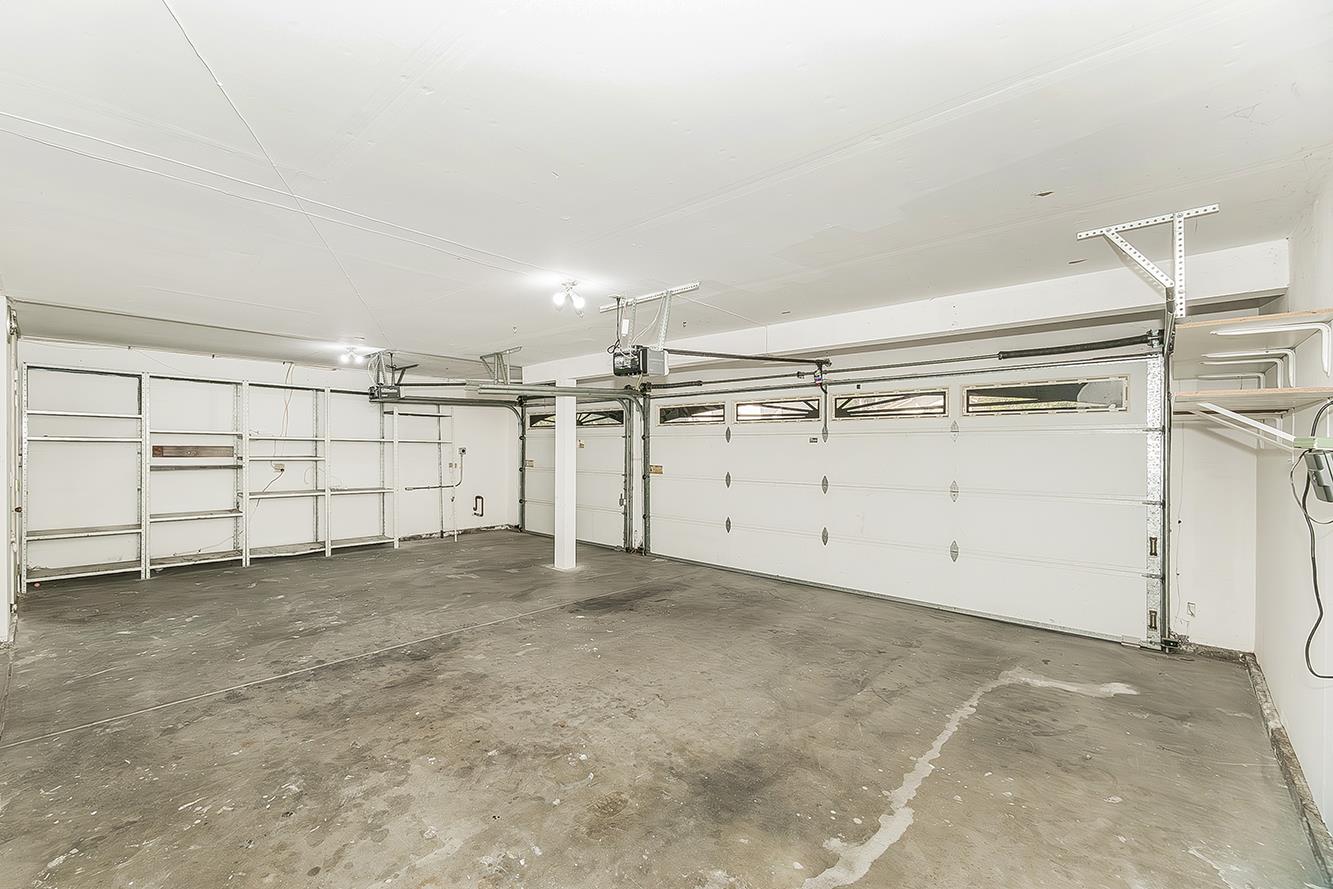 837 E Buckhill Rd, Fresno, CA 93720