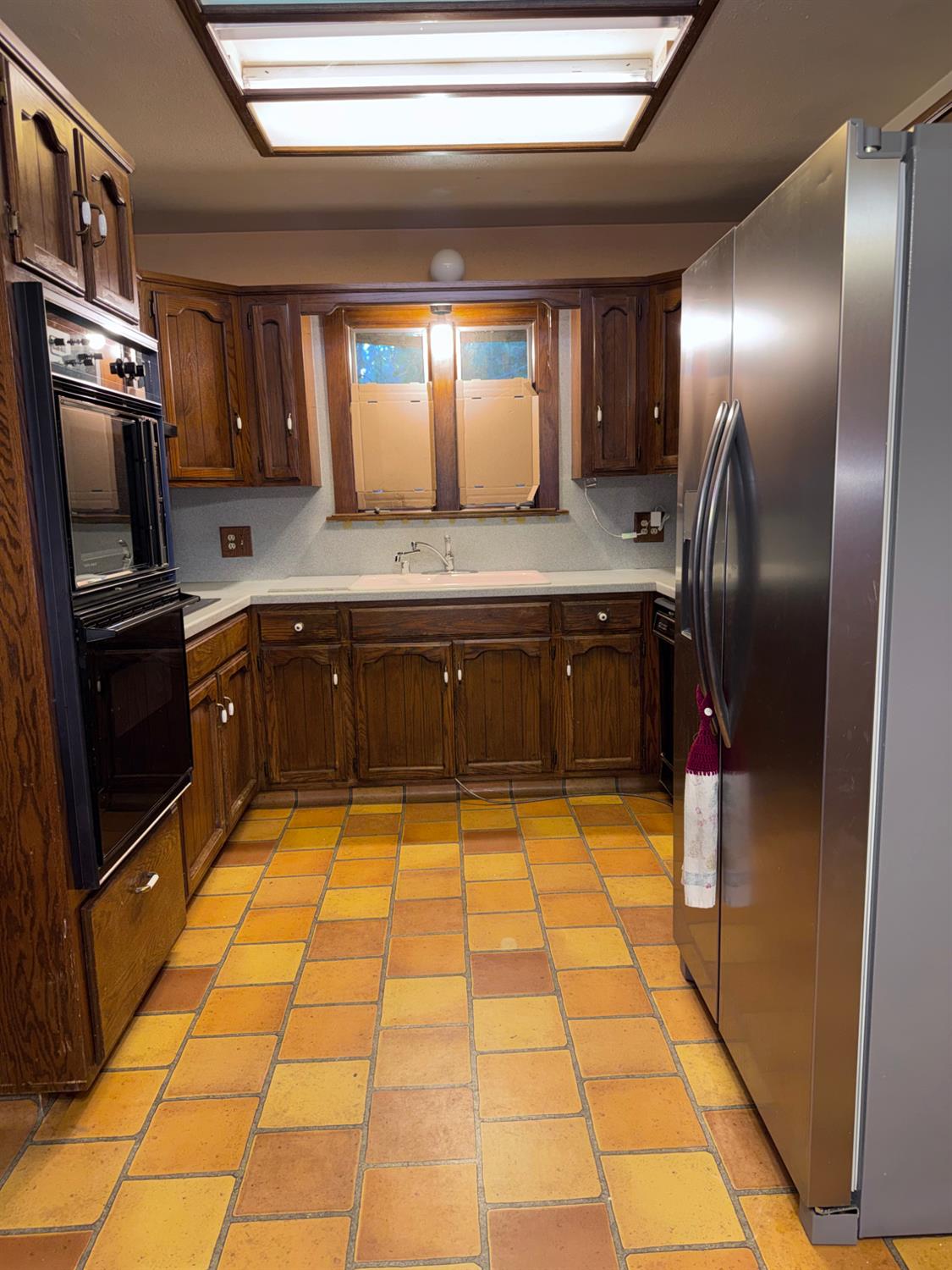 5074 E Platt Ave, Fresno, CA 93727