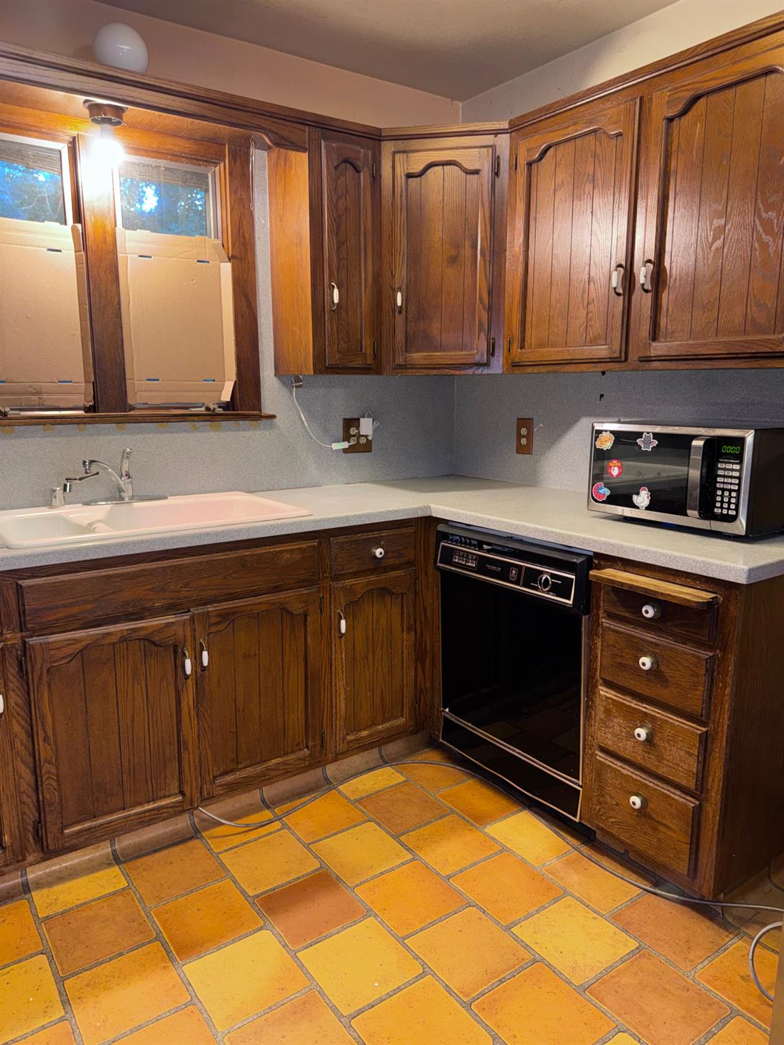 5074 E Platt Ave, Fresno, CA 93727