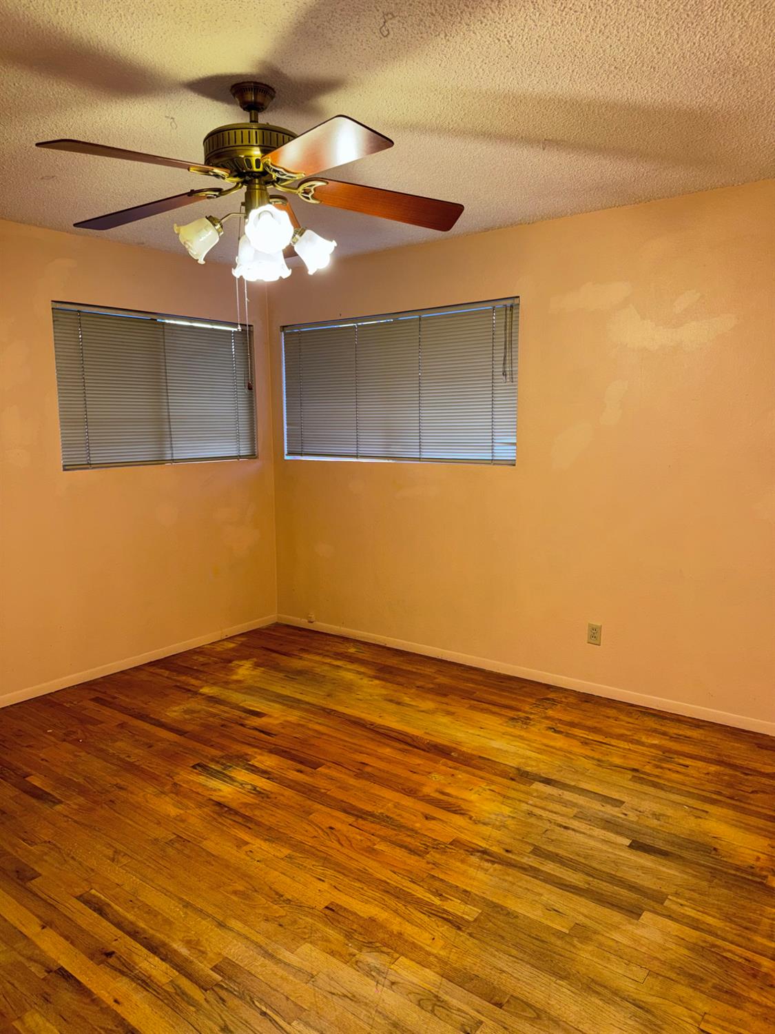 5074 E Platt Ave, Fresno, CA 93727