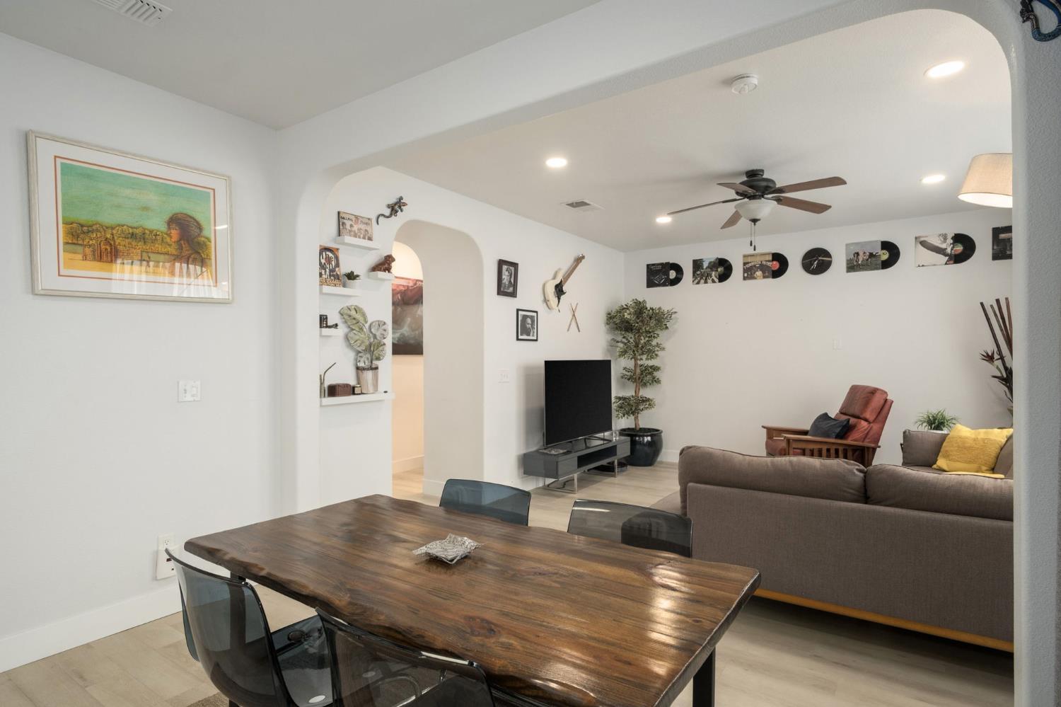 4680 Javier Way, Fresno, CA 93722