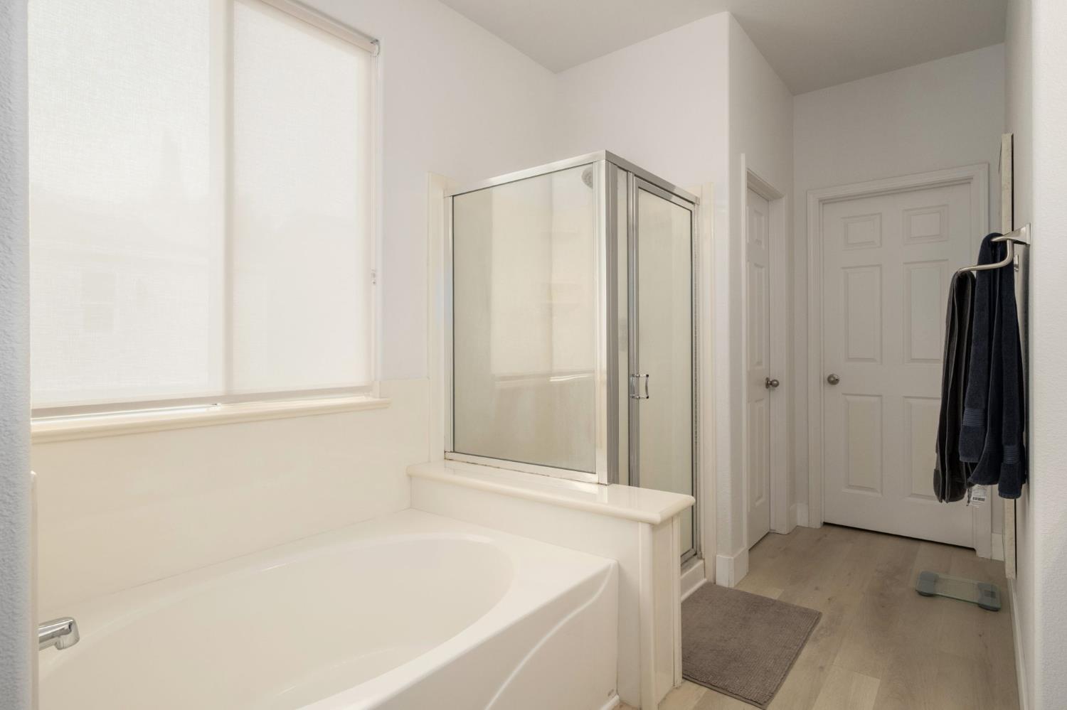 4680 Javier Way, Fresno, CA 93722