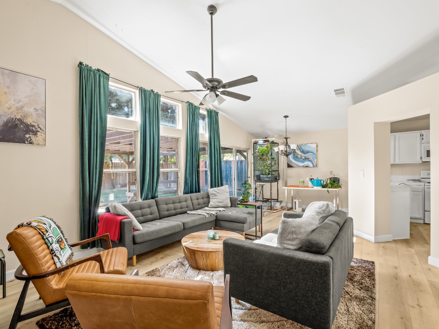 7771 N Baird Ave, Fresno, CA 93720