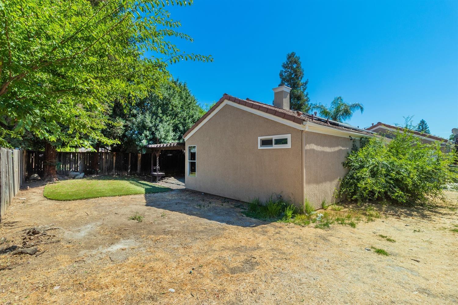 7771 N Baird Ave, Fresno, CA 93720