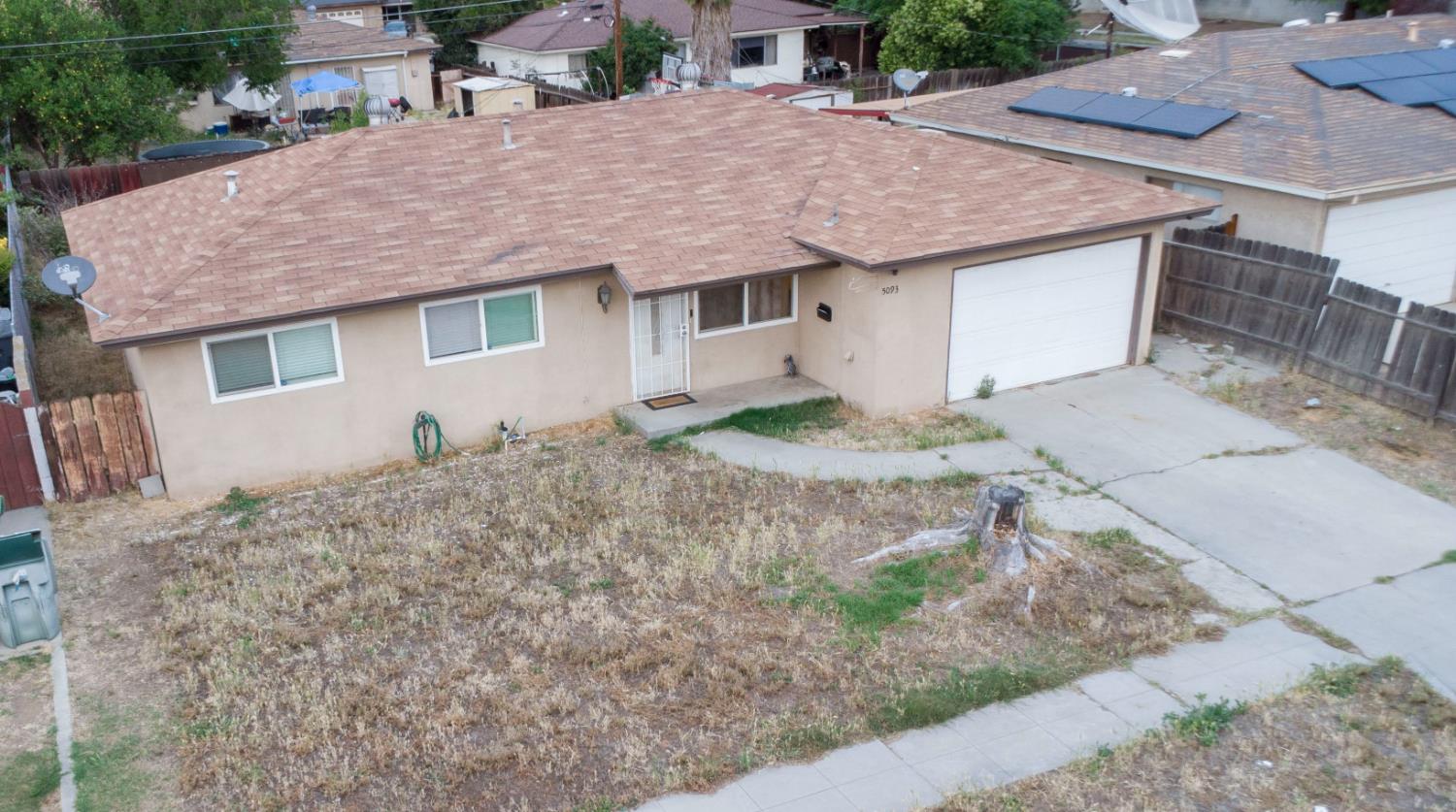 5093 E Oslin Ave, Fresno, CA 93727