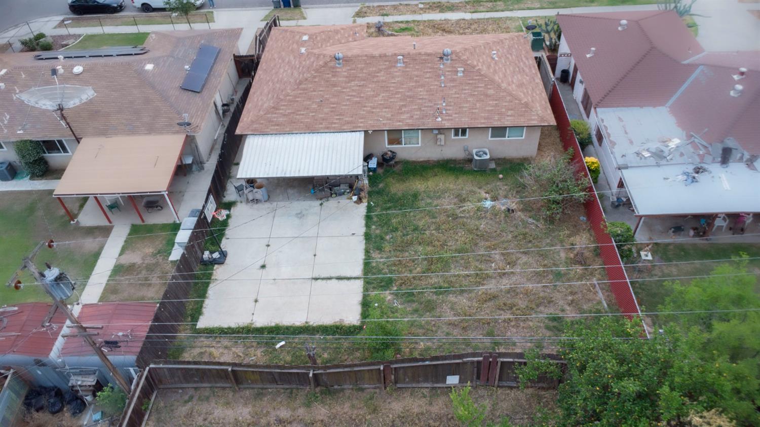 5093 E Oslin Ave, Fresno, CA 93727