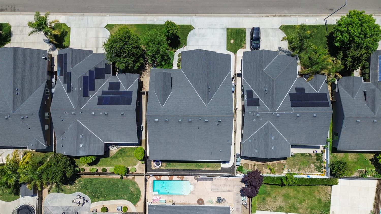 6796 W Oak Ave, Fresno, CA 93722