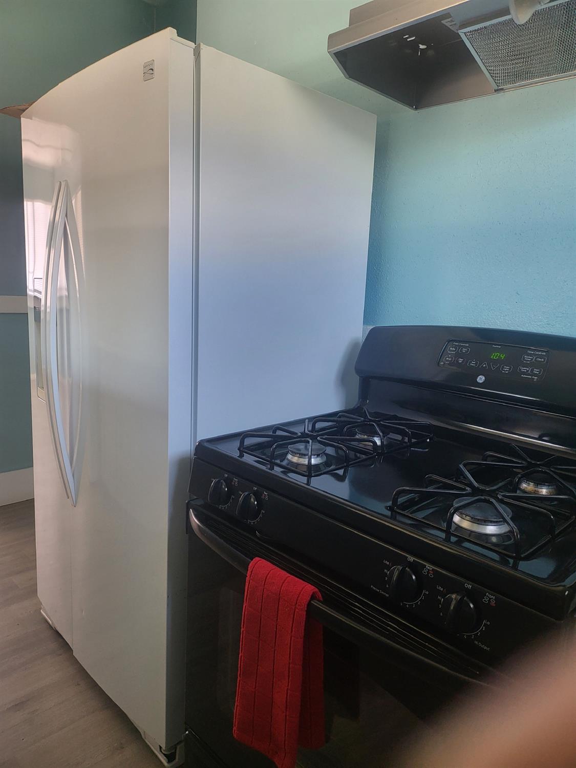 3620 E Illinois Ave, Fresno, CA 93702