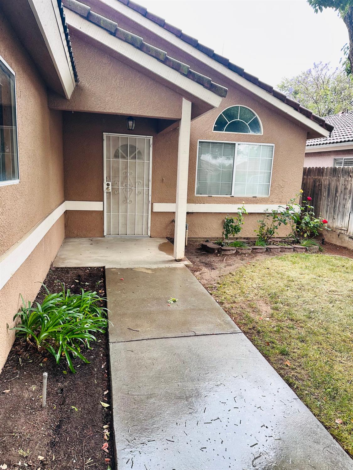 5191 W Fremont, Fresno, CA 93722