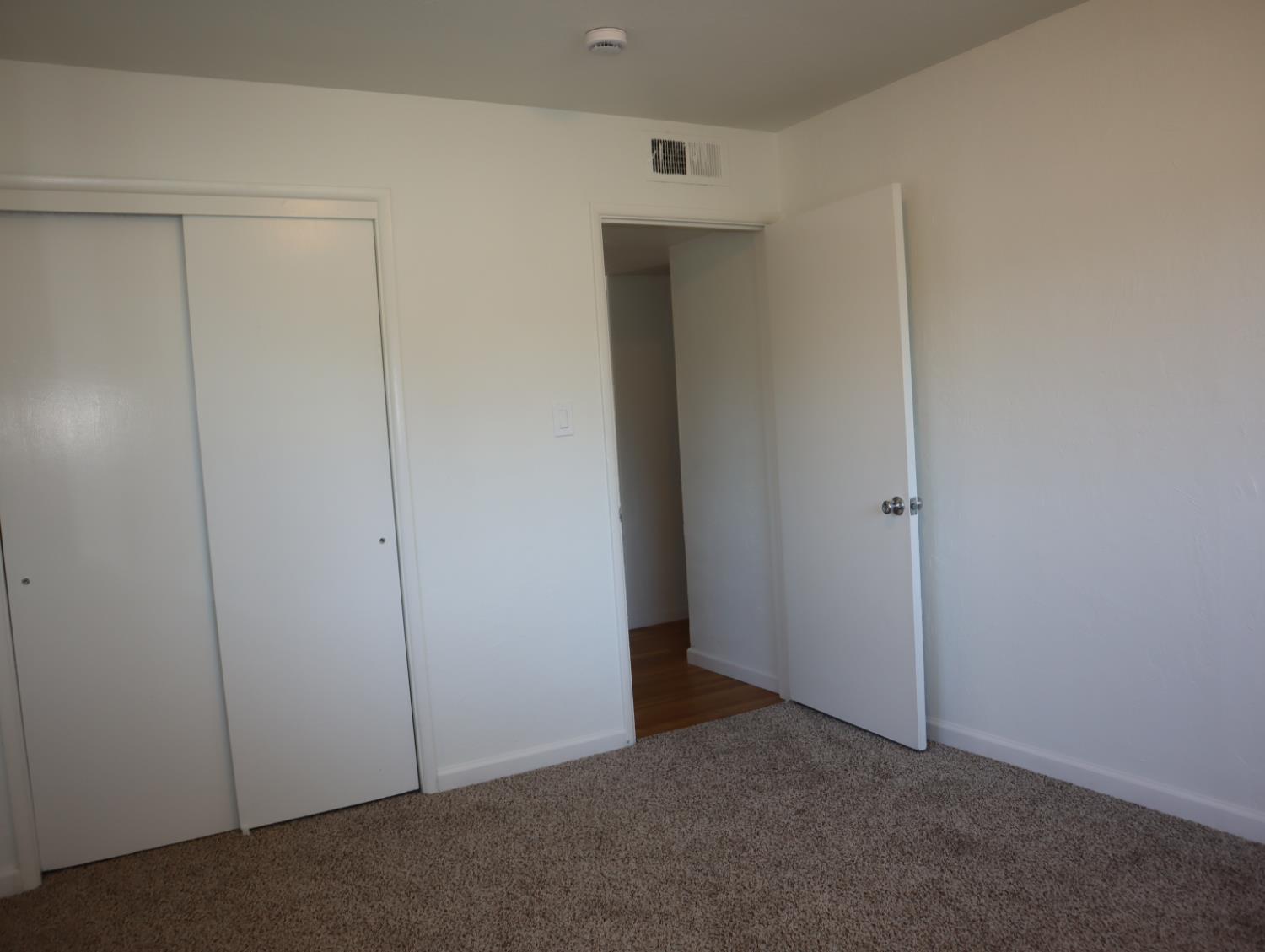 2433 E Saginaw Way, Fresno, CA 93726