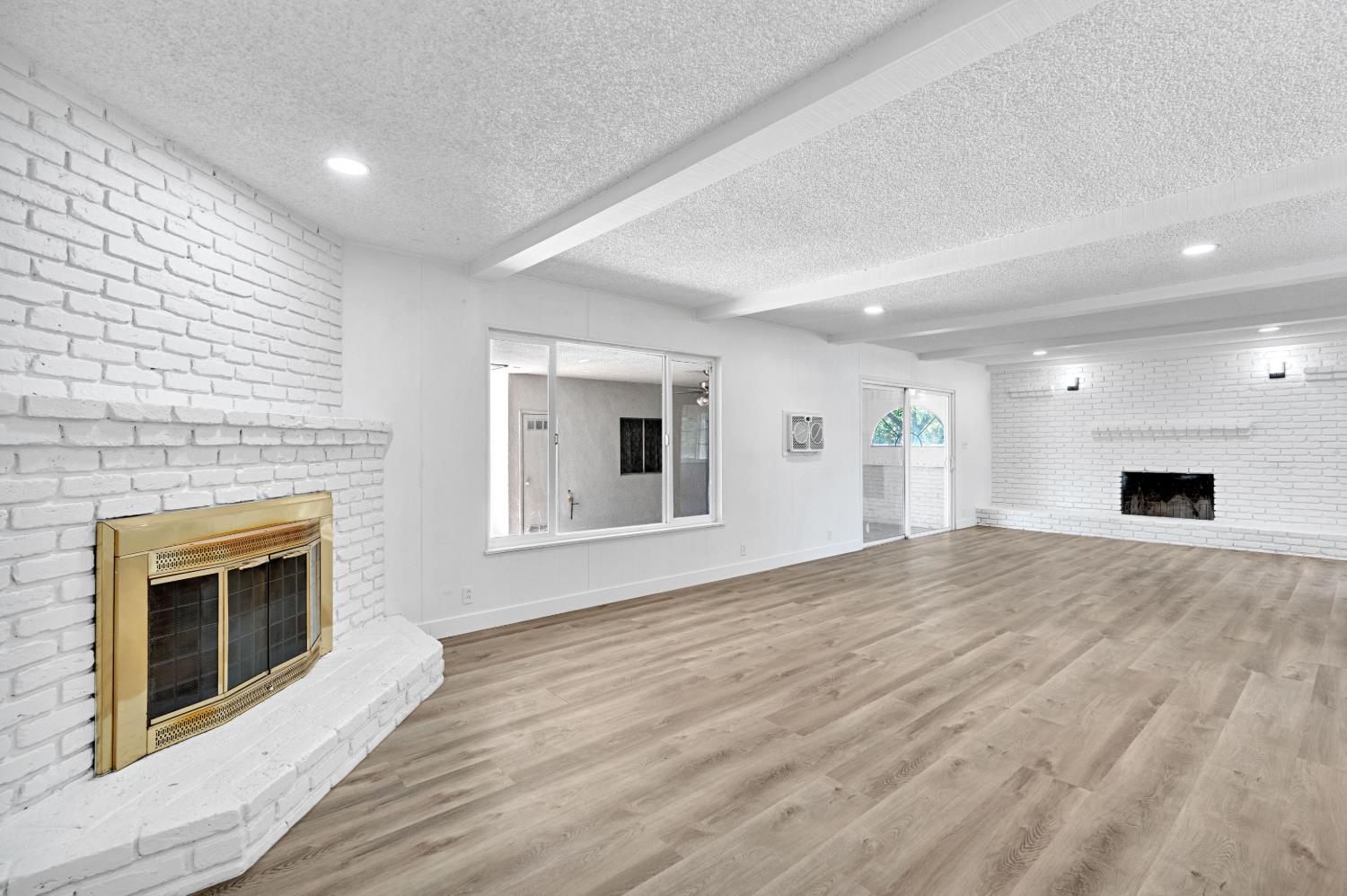 5189 N Callisch Ave, Fresno, CA 93710