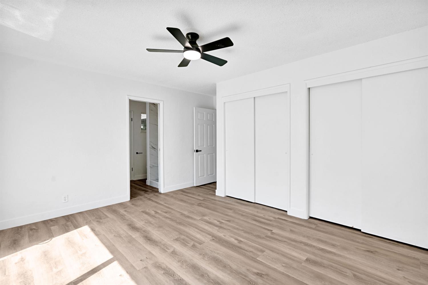 5189 N Callisch Ave, Fresno, CA 93710