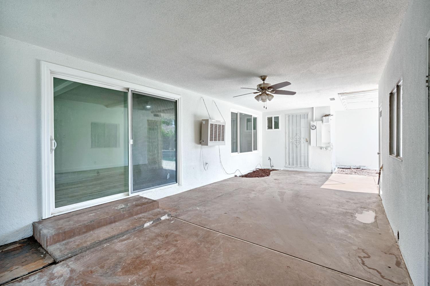 5189 N Callisch Ave, Fresno, CA 93710