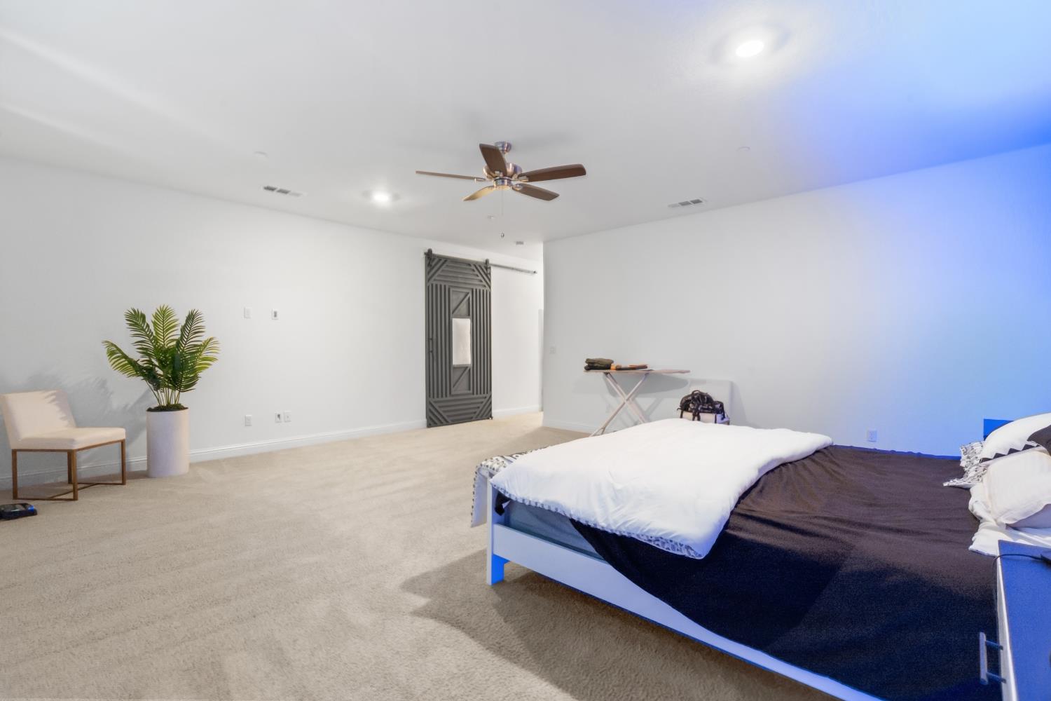 6436 E Ramona Way, Fresno, CA 93727