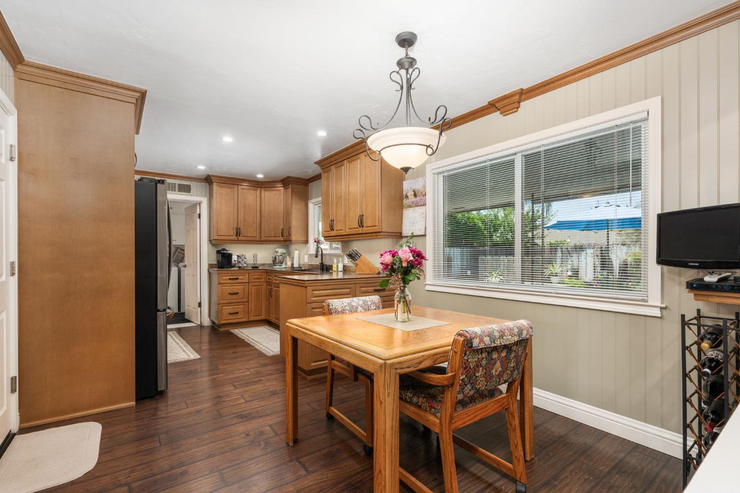 7361 N 3rd St, Fresno, CA 93720