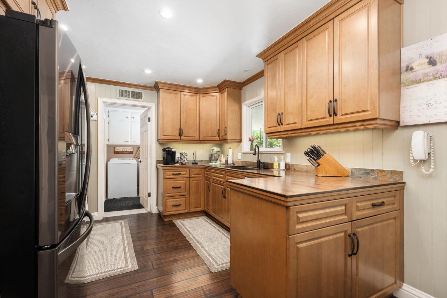 7361 N 3rd St, Fresno, CA 93720