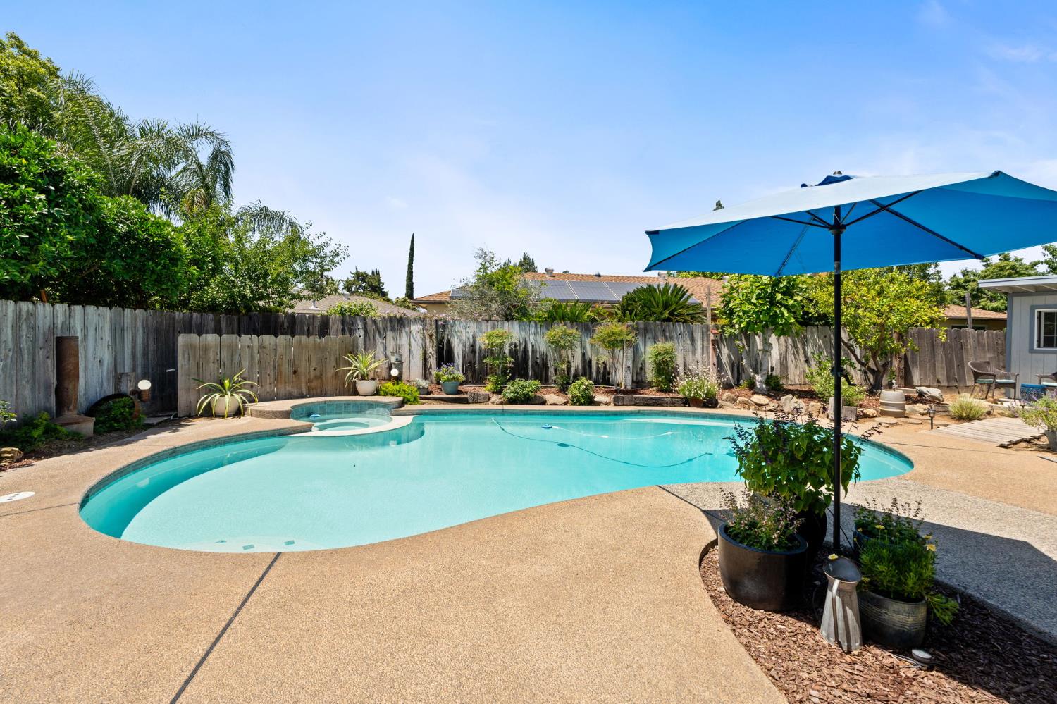 7361 N 3rd St, Fresno, CA 93720