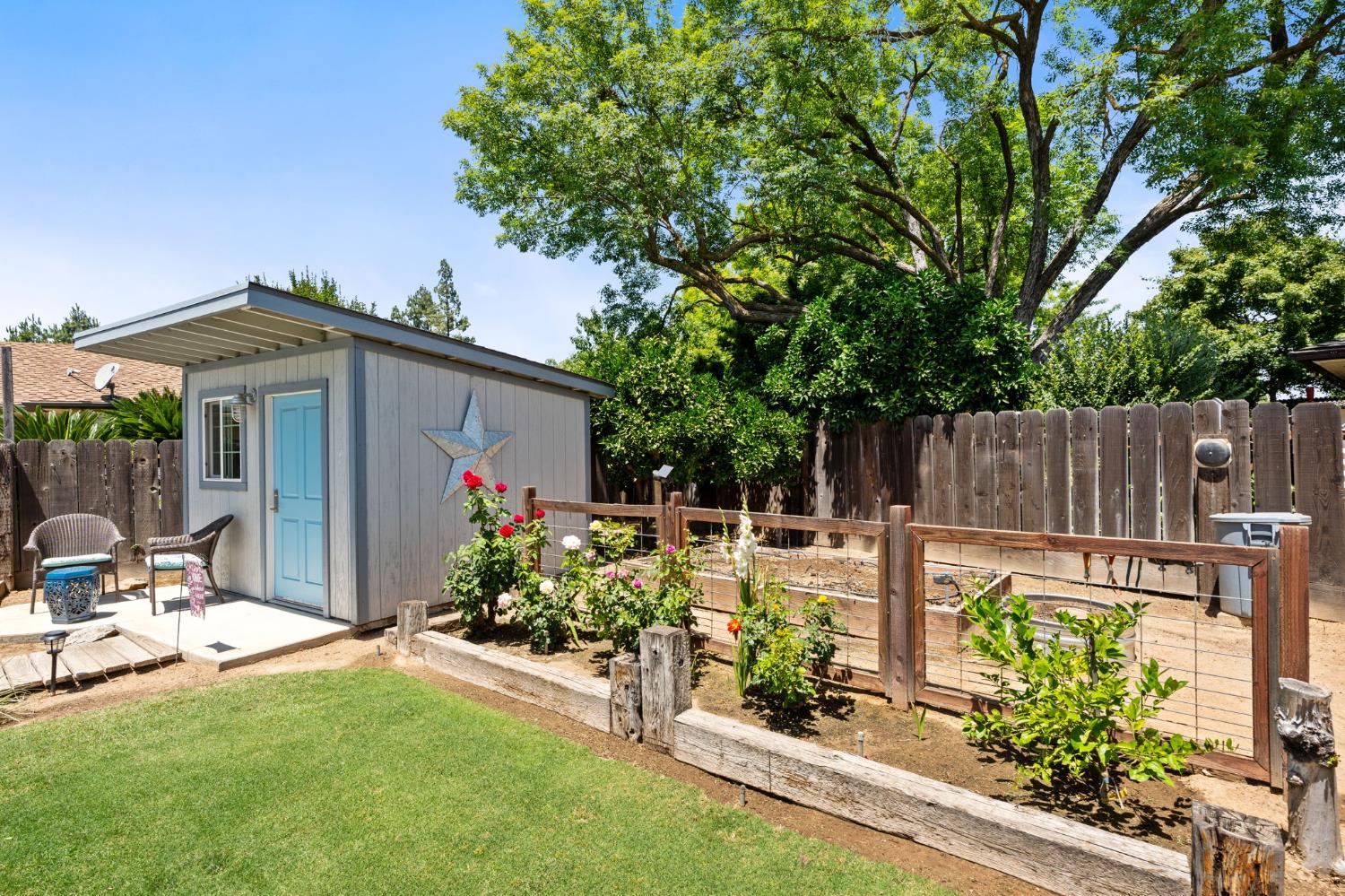 7361 N 3rd St, Fresno, CA 93720