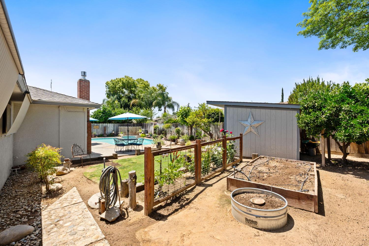 7361 N 3rd St, Fresno, CA 93720