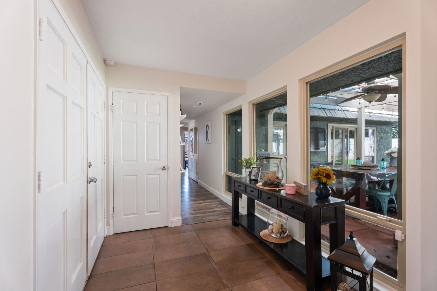 2778 W Robinwood Ln, Fresno, CA 93711