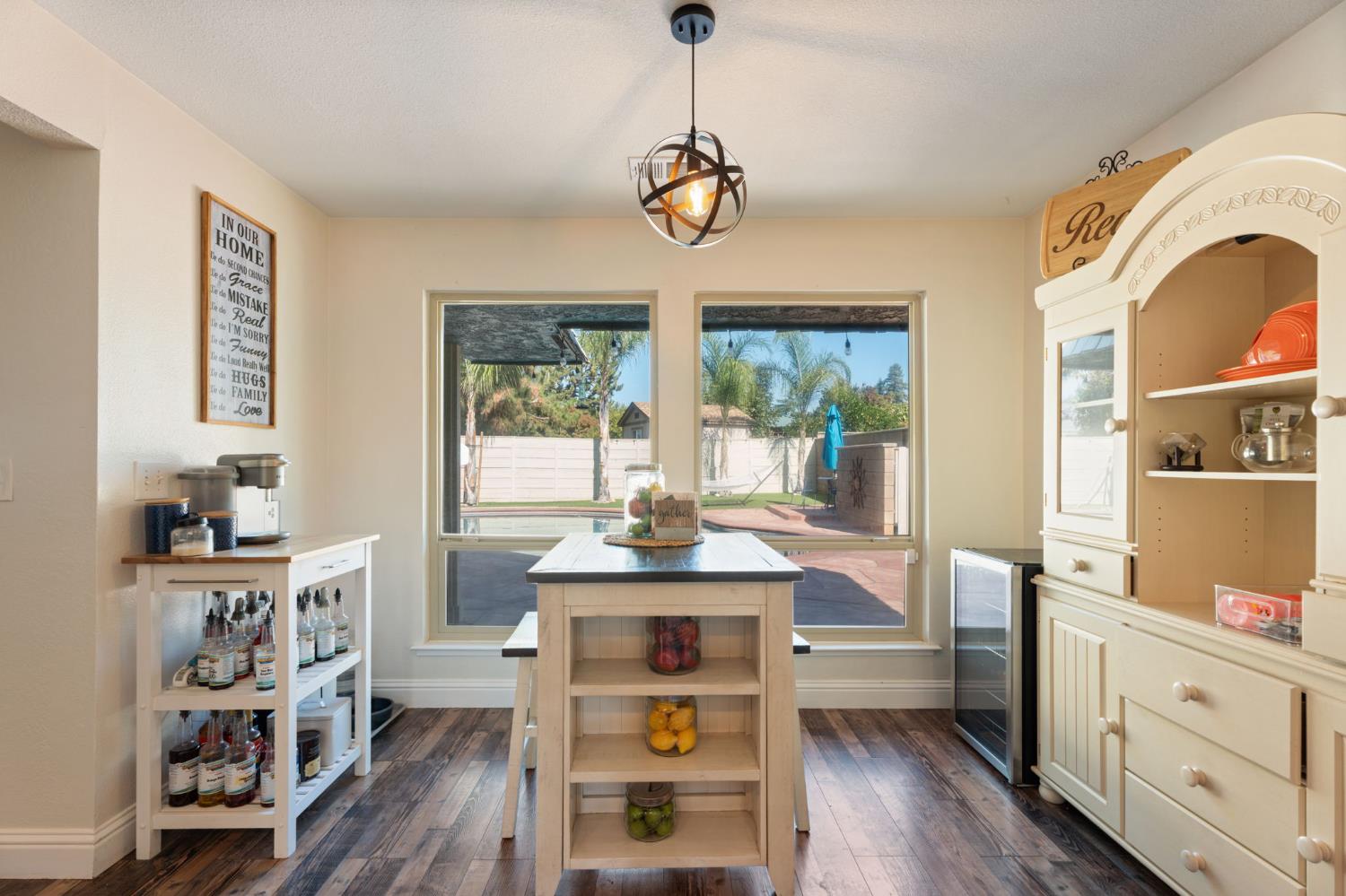 2778 W Robinwood Ln, Fresno, CA 93711