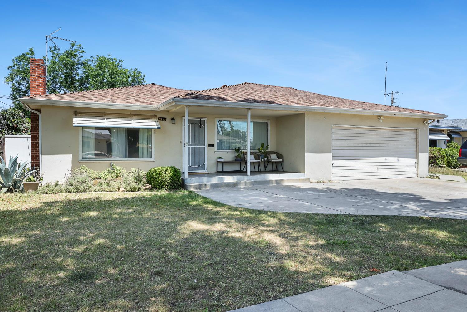 3913 E Fountain Way, Fresno, CA 93726