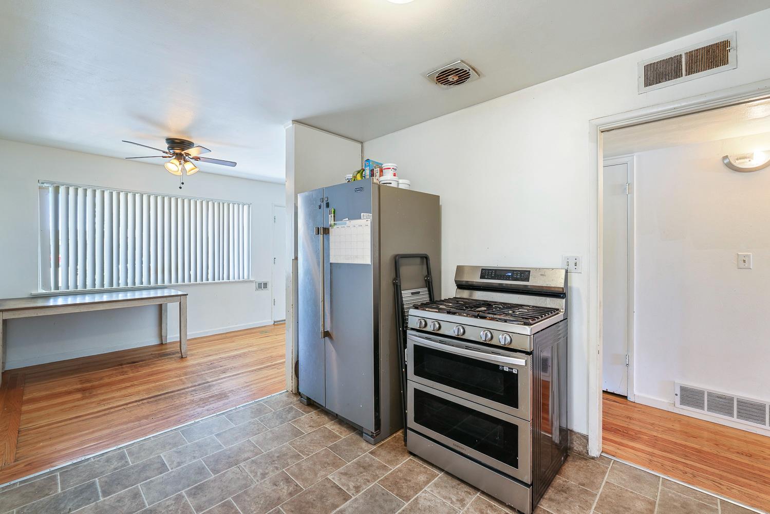 3913 E Fountain Way, Fresno, CA 93726