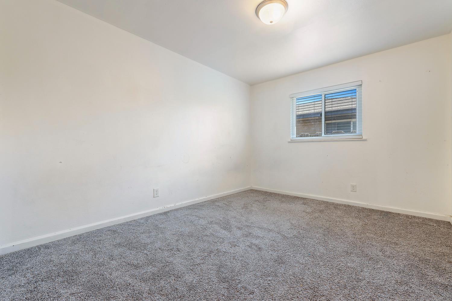 3913 E Fountain Way, Fresno, CA 93726