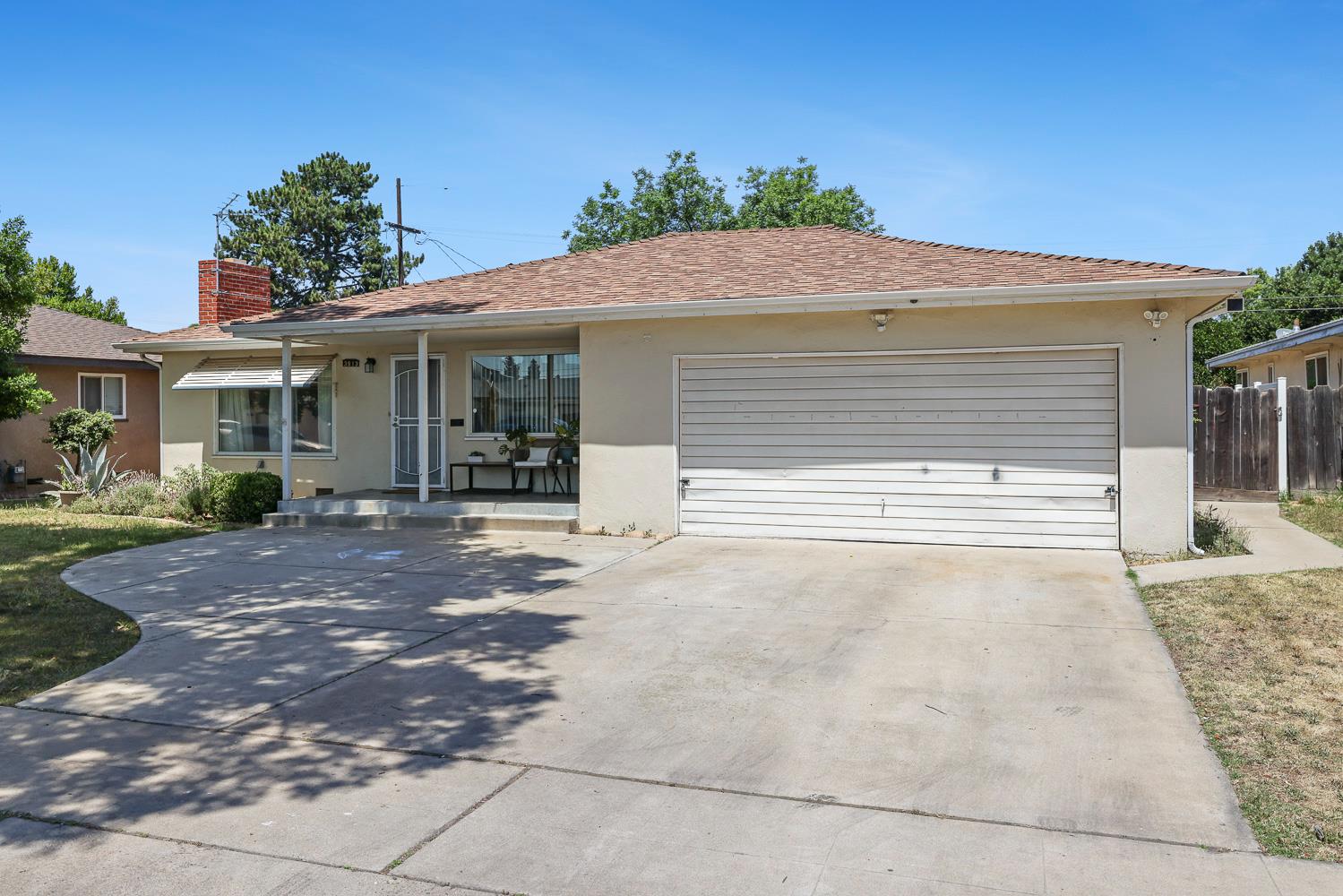3913 E Fountain Way, Fresno, CA 93726