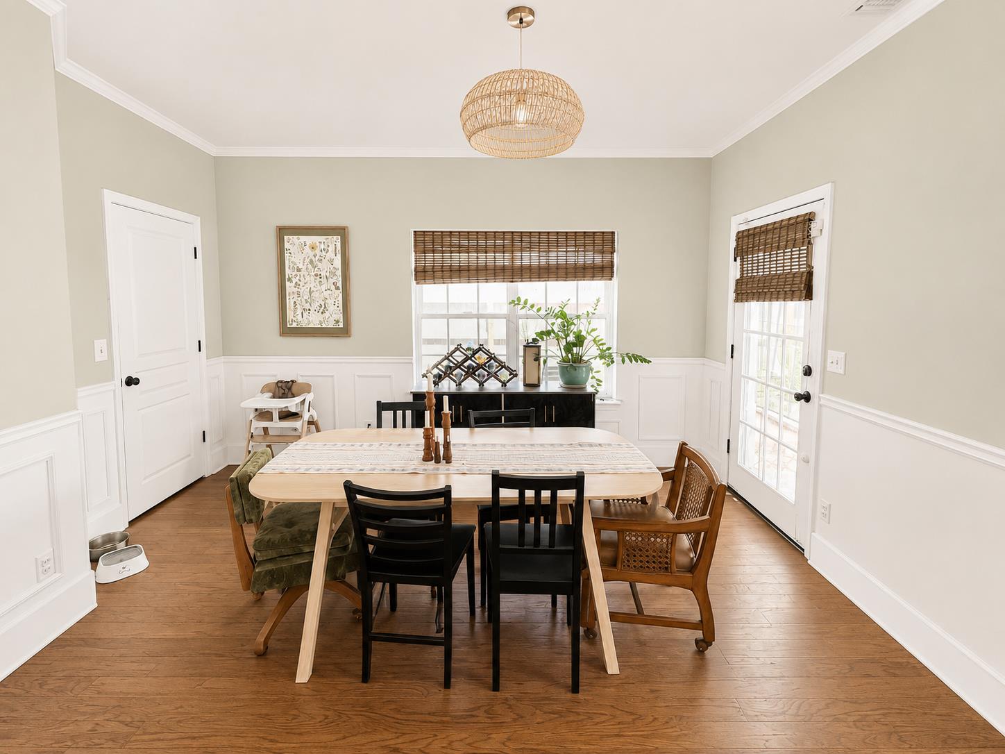 1047 E Monticello Cir, Fresno, CA 93720