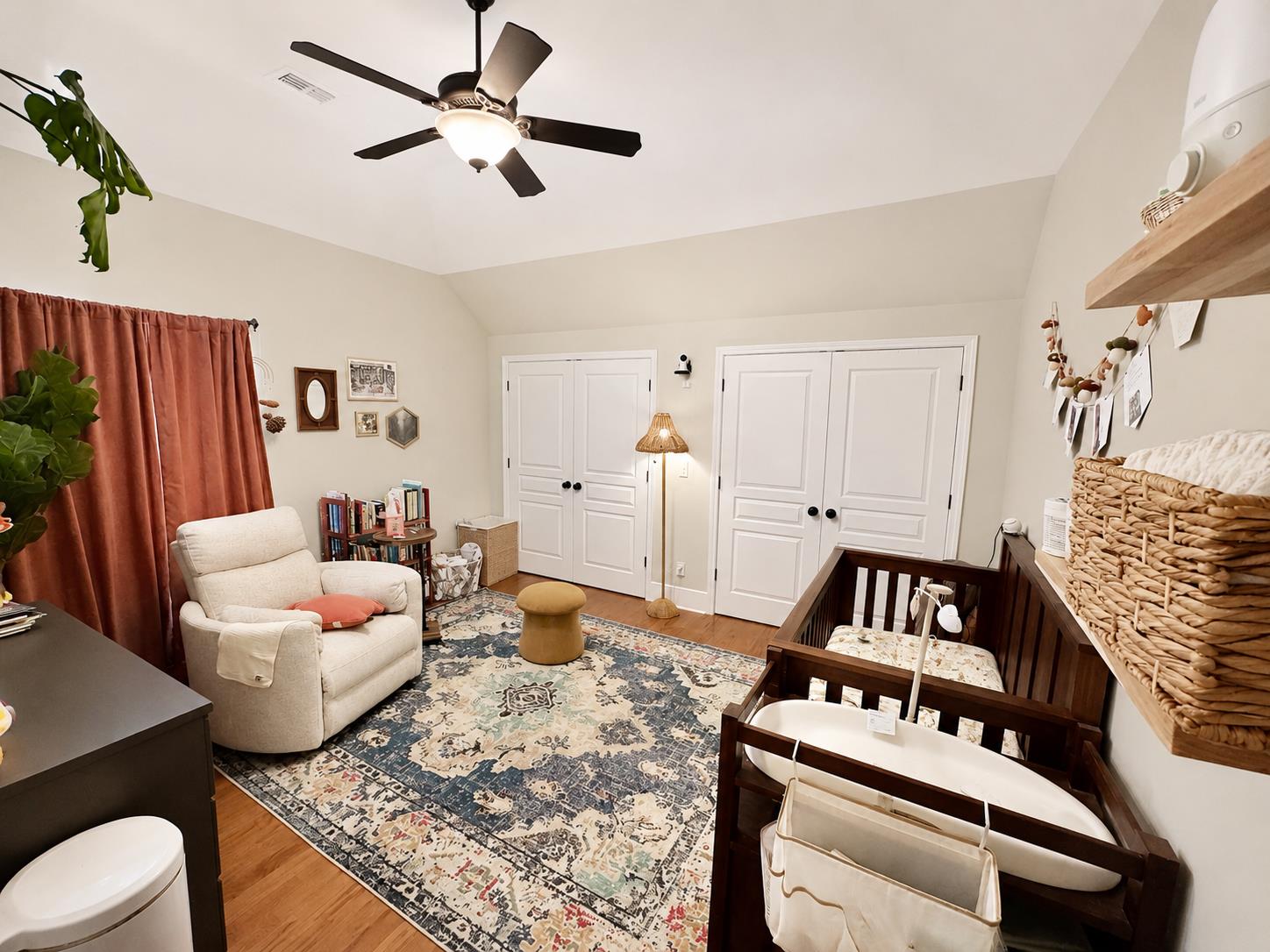1047 E Monticello Cir, Fresno, CA 93720